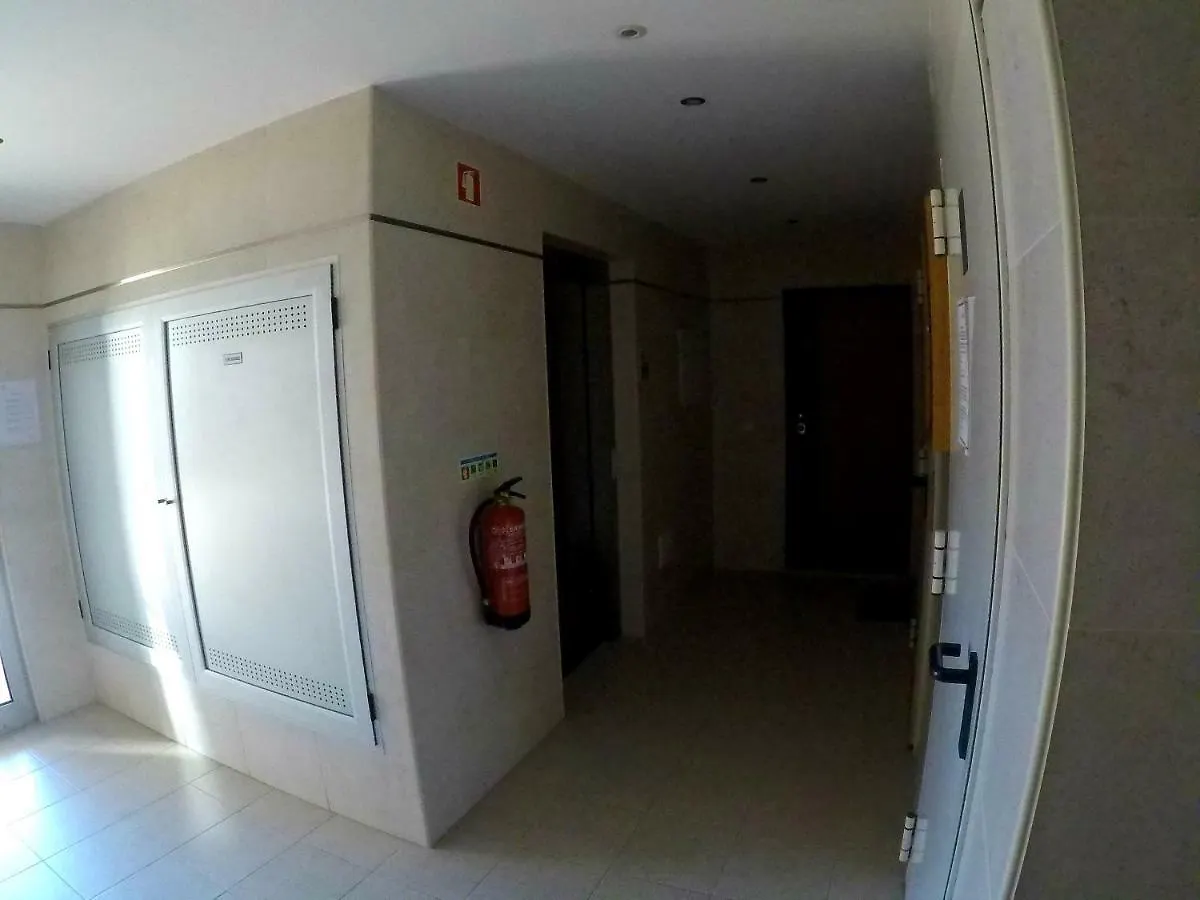 Sunhouse Room Albufeira 0*,